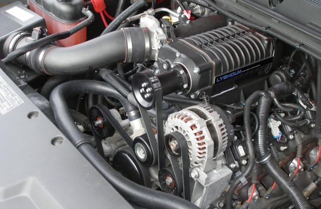 Supercharger vs Turbo – Which is better and what’s the difference?