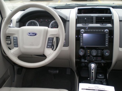 2009 Ford Escape Hybrid Dash and Console