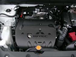 2013 Mitsubishi RVR SE