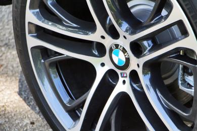 2015 BMW X4 xDrive35i wheel detail