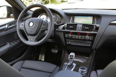 2015 BMW X4 xDrive35i driver's seat