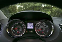 2014 Chrysler Town & Country gauges