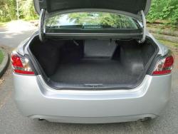 2014 Nissan Altima 2.5 SV trunk