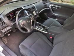 2014 Nissan Altima 2.5 SV front seats