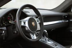 2014 Porsche 911 Turbo steering wheel