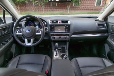 2015 Subaru Legacy dashboard