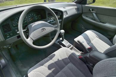 1989 Subaru Legacy front seats