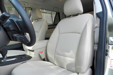 2015 Subaru Outback seat detail