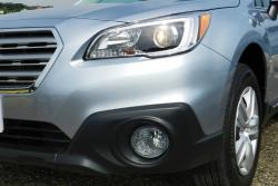 2015 Subaru Outback headlight