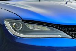 2015 Chrysler 200 S headlight