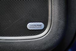 2015 Chrysler 200 S Alpine sound system