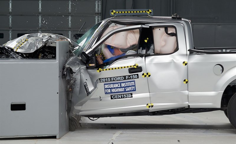  Los resultados de las pruebas de choque de la Ford F-150 muestran una gran diferencia entre Crew y Extended Cab - Autos.ca